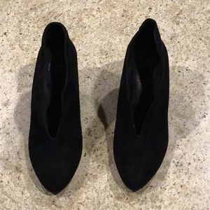 Eileen Fisher black leather wedge ankle boot 6.5